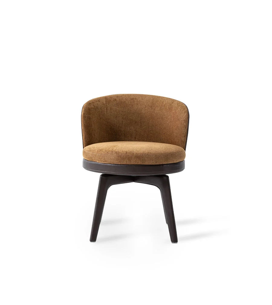 Fendi– Model 002