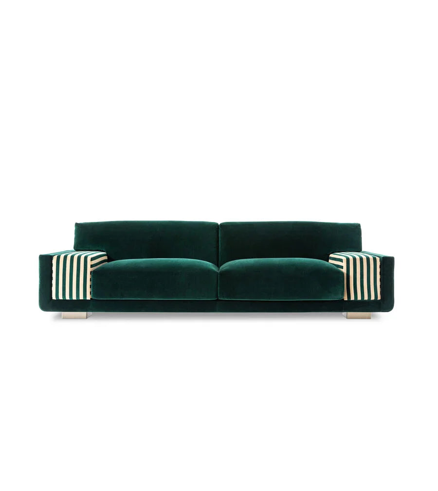 Fendi– Model 009