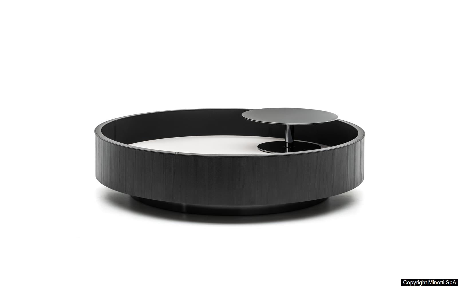 Minotti – Model 003